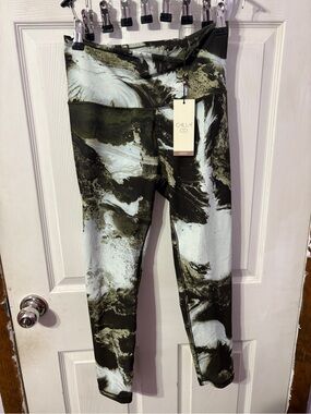 CALIA Marble-Print Olive & White High-Rise Leggings
